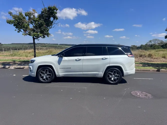 Jeep Commander Overland T270 1.3 TB Flex AUT 2022