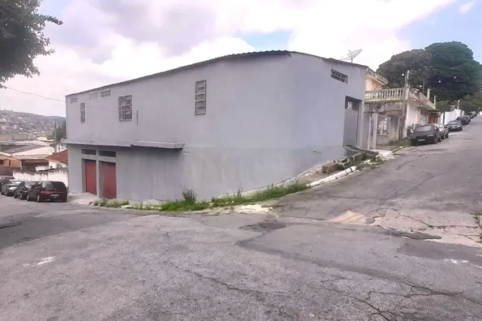 Galpão comercial para venda em Vila Francos, 392m²