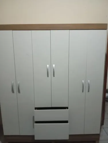 Guarda Roupa 6 portas
