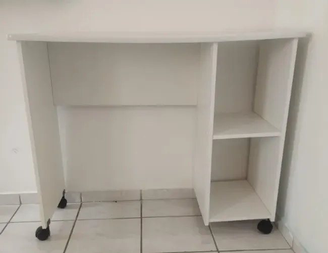 Vendo mesa de estudo ou trabalho