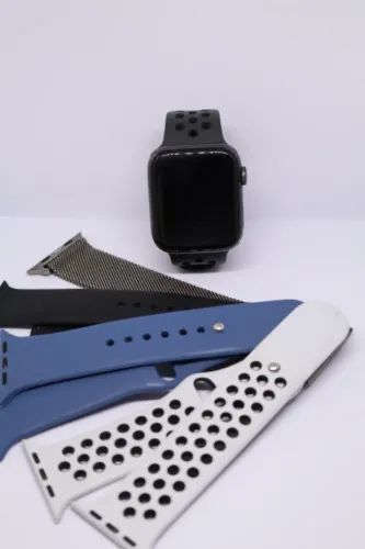 Apple Watch Series 4 Nike 44mm + Pulseiras Inclusas