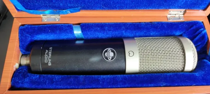 Microfone condensador Sterling Audio ST73