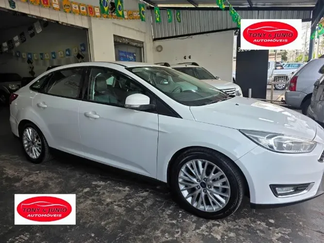Ford Focus Fastback Se/se Plus 2.0 Flex Aut. 2016