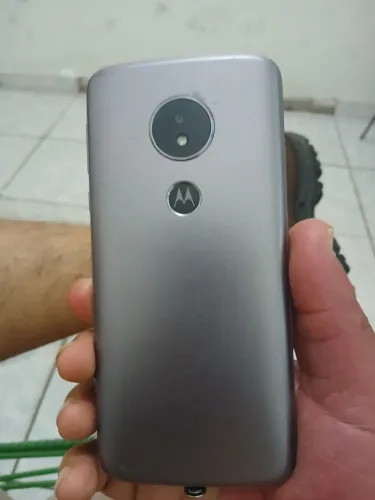 Moto e4 seminovo sem marcas de uso