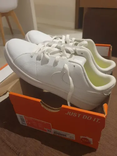 Tênis Nike Court Royale