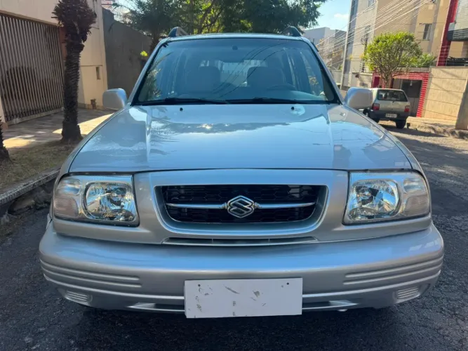 Suzuki Grand Vitara 2.0 16V 4x2/4x4 5P Mec. 2000