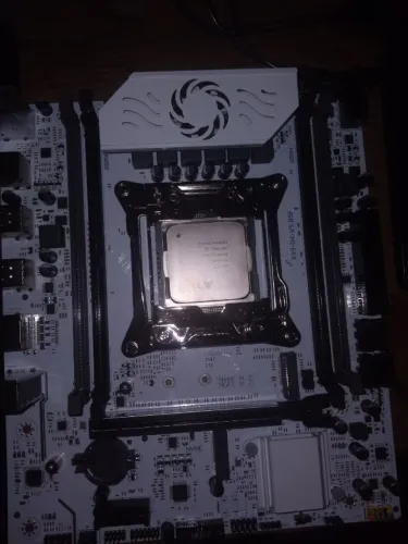 Placa mãe X99 + Xeon E5 2697A V4 16/32