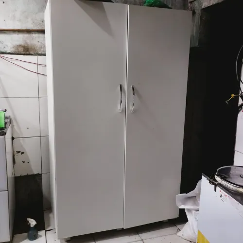 ARMÁRIO PARA LOUÇAS