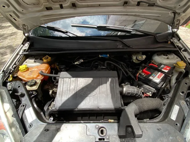 Ford Fiesta Sed. 1.6 8V Flex 4P 2013