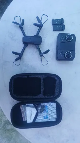 Drone pequeno Zangão