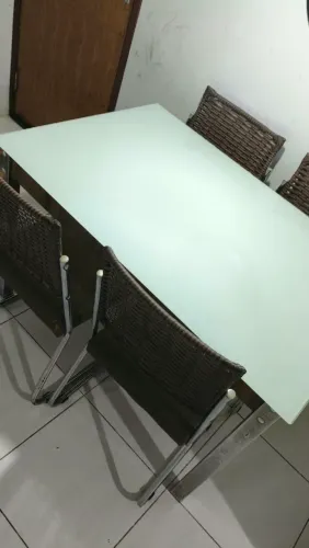 Mesa tampo de vidro