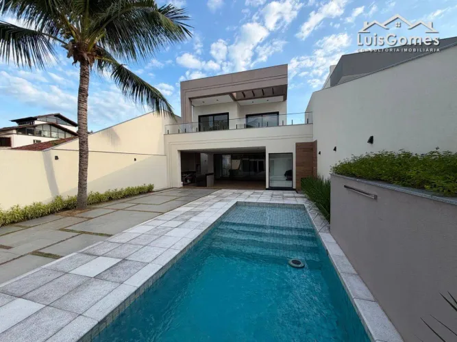 CONDOMÍNIO RIO MAR - CASA TRIPLEX 5 SUÍTES NA BARRA DA TIJUCA.