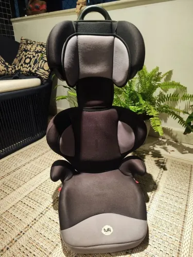 Cadeirinha Tutti Regulável Para Carros 15-36 Kg