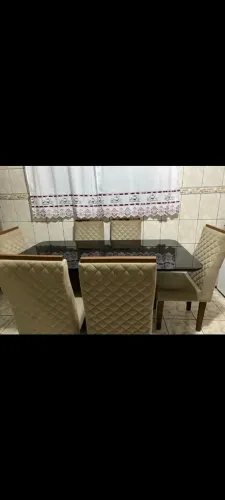 Mesa de 6 cadeiras