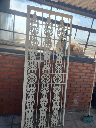Portão de Ferro Social Usada