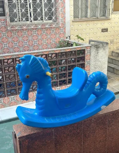 gangorra infantil cavalo marinho baby