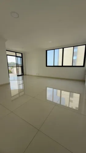 Apartamento padrão para Venda e Locação, Imbetiba, Macaé, RJ