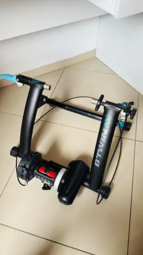 Rolo de Treino BTWIN 300 Magnético 550W