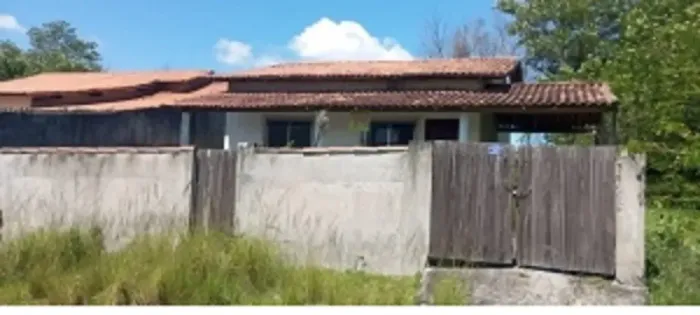 Casa 2qtos e amplo quintal - Banqueiros - Araruama