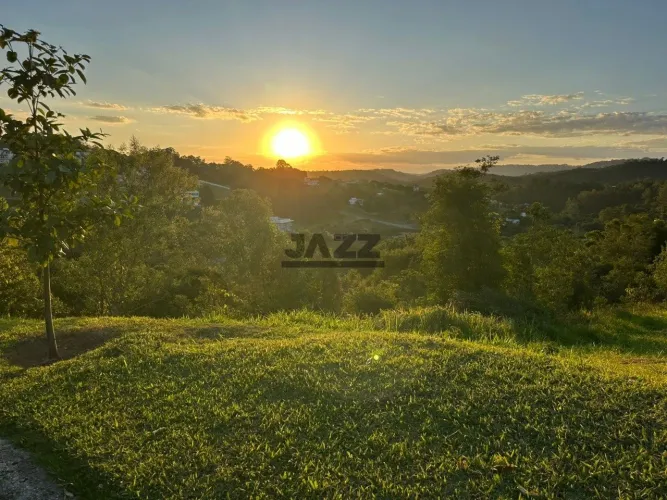 Terreno com excelente localização no Santa Barbara, Jambeiro