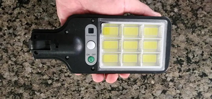 Luminaria solar externa em Led