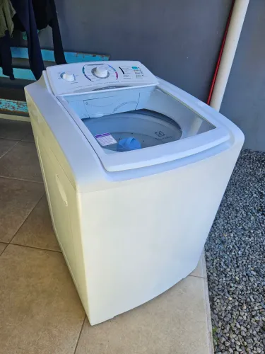 Máquina Lava-roupas Electrolux 12 Kg