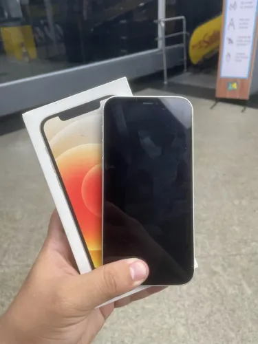 iPhone 12 