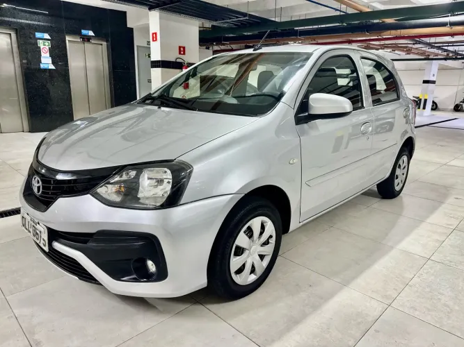 Toyota Etios X 1.3 Flex 16V 5P Mec. 2019