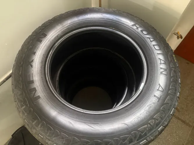 Pneu Nexen 275/70R18 (RAM 2500/3500)