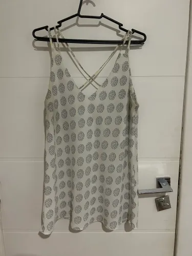 Blusa de crepe preta e branca 