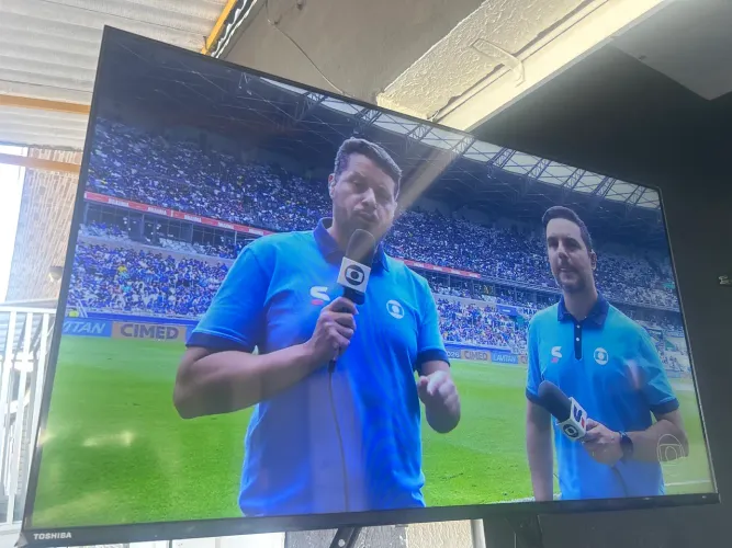 Uma tv
