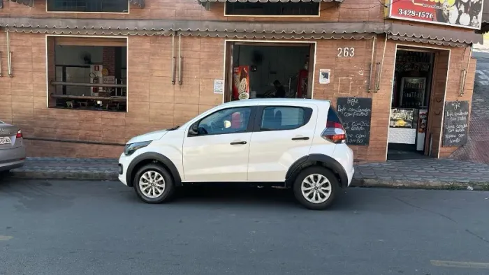 Fiat Mobi Like 1.0 Fire Flex 5P. 2023
