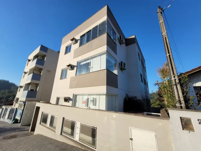 Apartamento para locação no Jaraguá 99 - Jaraguá do Sul | Mobiliado, com churrasqueira e p
