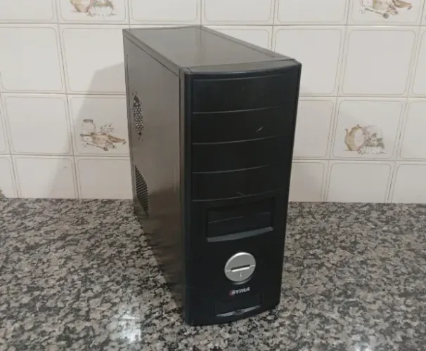 2 Computadores i3 - 4GB - 500GB