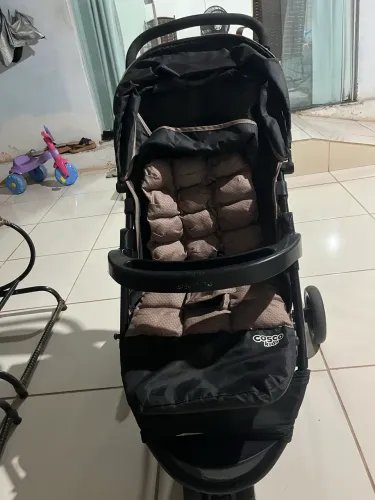 carrinho de bebê 