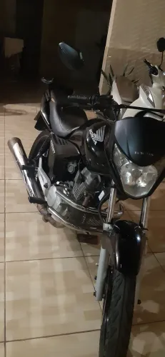 VENDO: CG Titan 150Ex 2012.