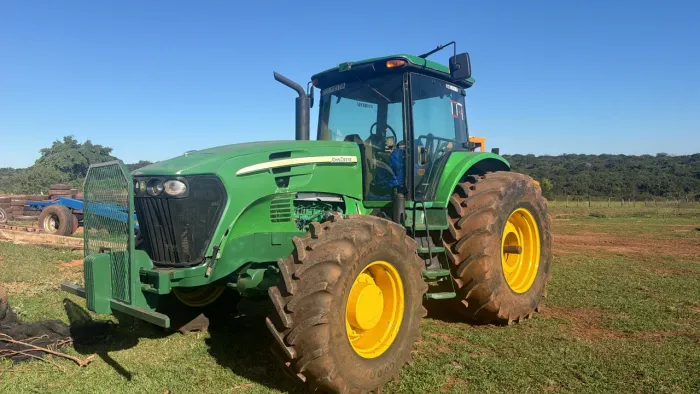 Trator JD 7200J