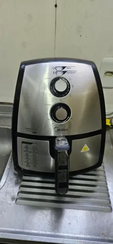 Fritadeira Air fryer 4L cor Inox Midea