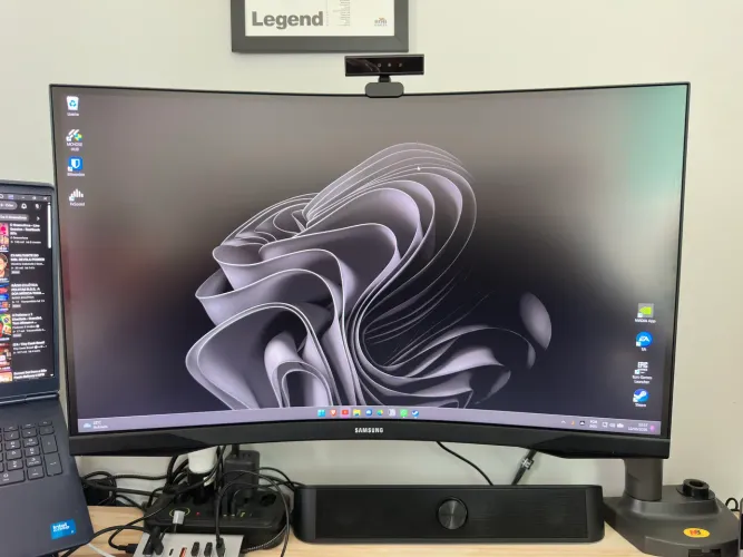 Monitor Gamer Samsung Odyssey G5 165hz 27?