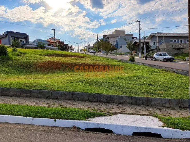 Terreno à Venda no Mantiqueira | 412,37 m², Esquina e Projeto Aprovado