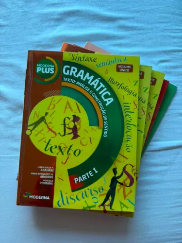 Livro Gramática Texto: Análise e Construção de Sentido 3ª edição Moderna Plus