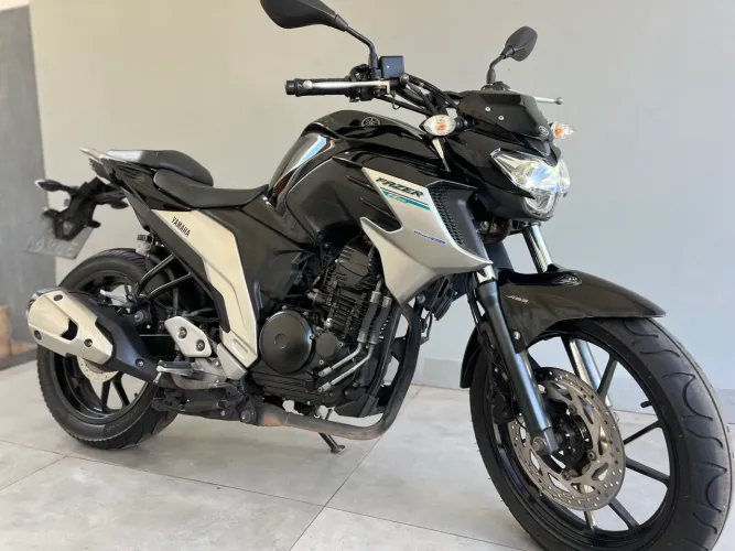 Fazer 250