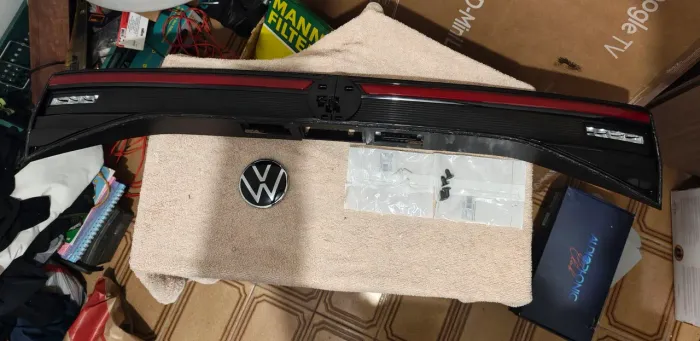 Lanterna Central Traseira Vw Tcross 2025 2026 (Sem a lente)