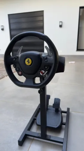 Volante Thrustmaster T80 Ferrari 488 GTB PS4 + Cockpit Pilot J1 | Kit Simulador Completo