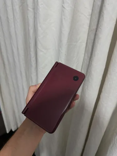 Nintendo DSI XL Vermelho