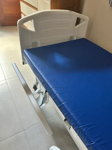 Cama + colchão hospitalar de solteiro, eletrica
