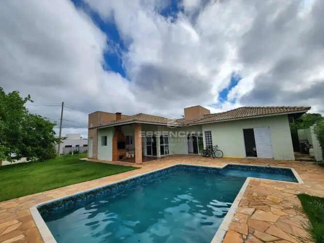 Casa com 3 dormitórios à venda, por R$ 705.000 - Condomínio Ninho Verde II - Pardinho/SP