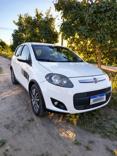 Fiat Palio Sporting 1.6 Flex 16V 5P 2014