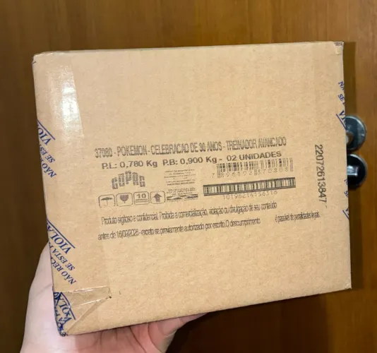 ETB 30 anos Pokémon CASE lacrada Copag com 2 unidades 