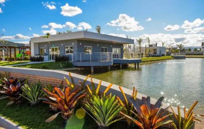 Lote 18 Cond. Aqua.